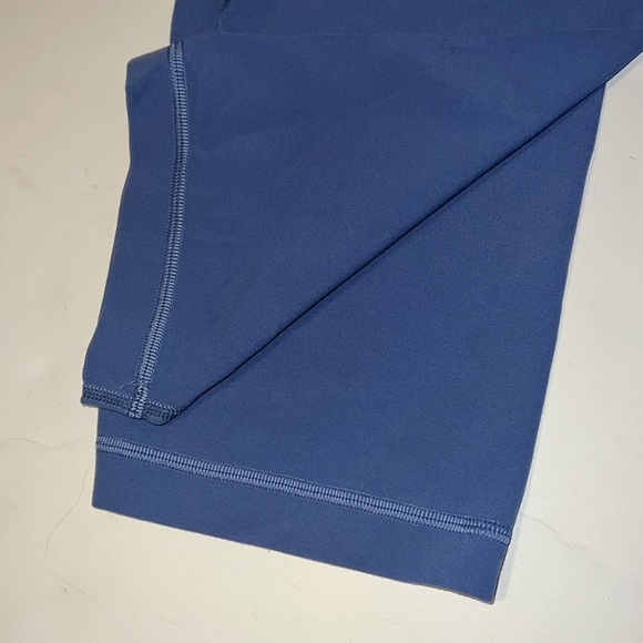Lululemon Cropped Leggings EUC 14 - Picture 9 of 12